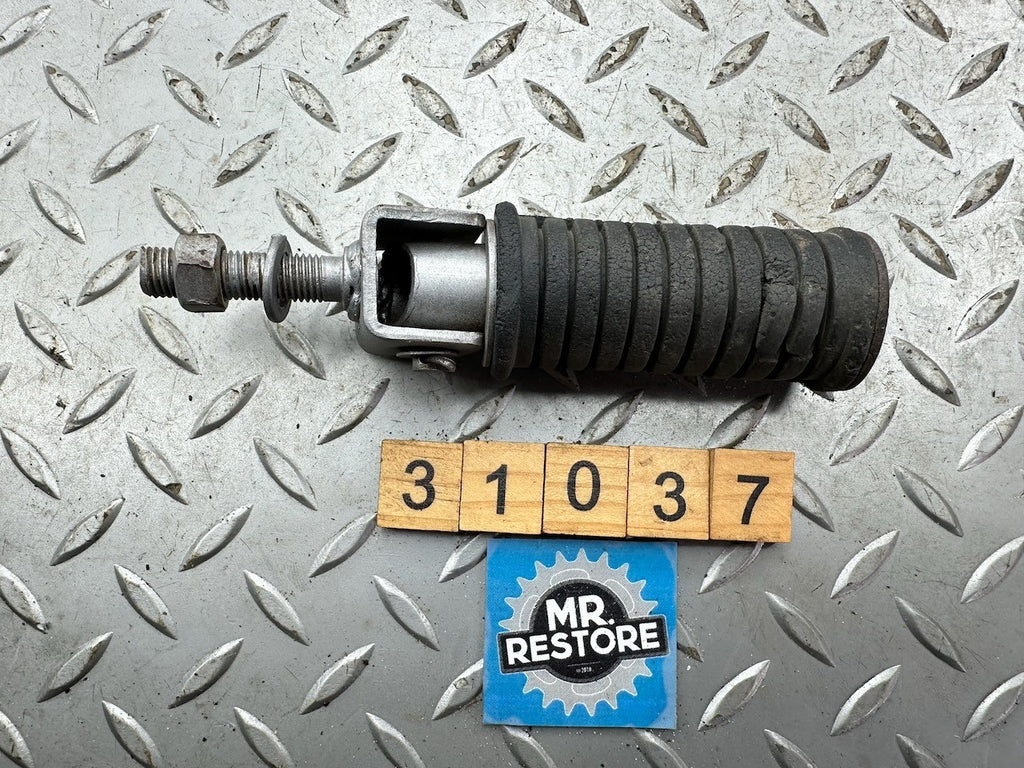 Yamaha RD350LC RD250LC Right Hand Pillion Footrest Foot Peg