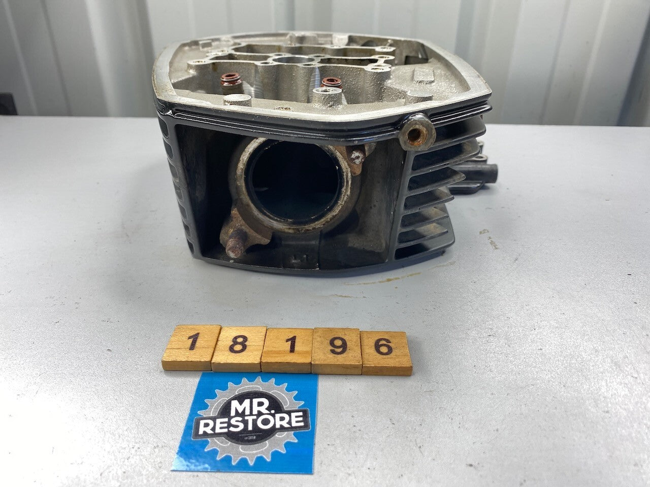 BMW R1200GS L/H Cylinder Head 7723603