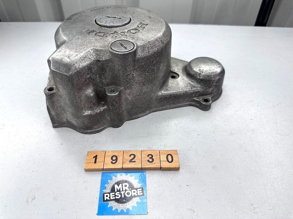 Honda CM250 CM125 L/H Crankcase Cover & Plugs 11341-KB4-671