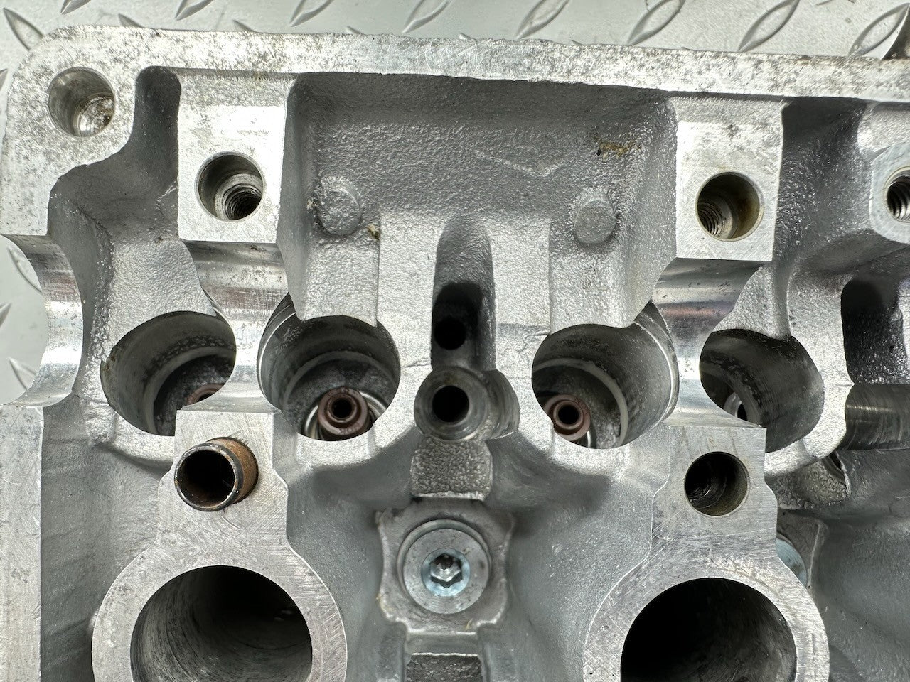 Honda CBR250R MC19 KY1 Cylinder Head