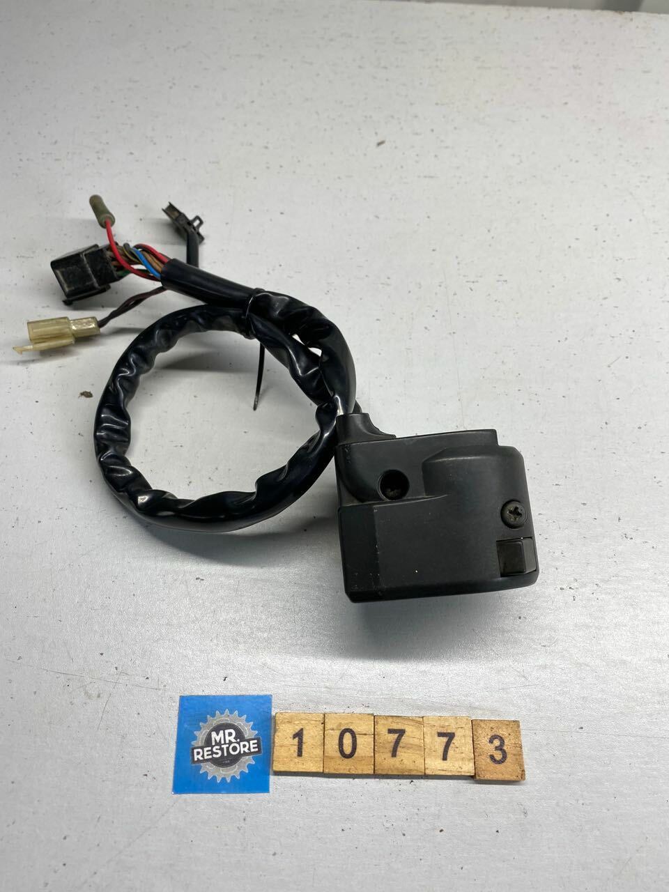 Yamaha FJ1100 FJ1200 L/H Handlebar Switch - Turn Hi-Lo Horn Pass