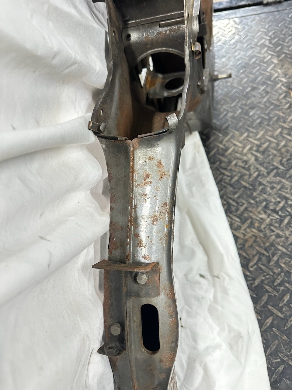 Yamaha V70 V80 V90 Frame