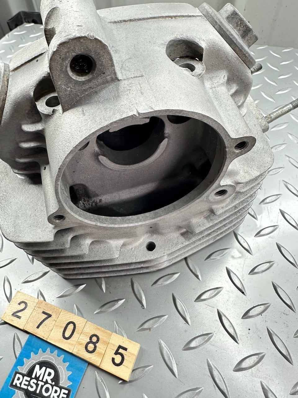 Honda SL125 K1 K2 A CB125 SA CL125 SA Cylinder Head 12200-331-770