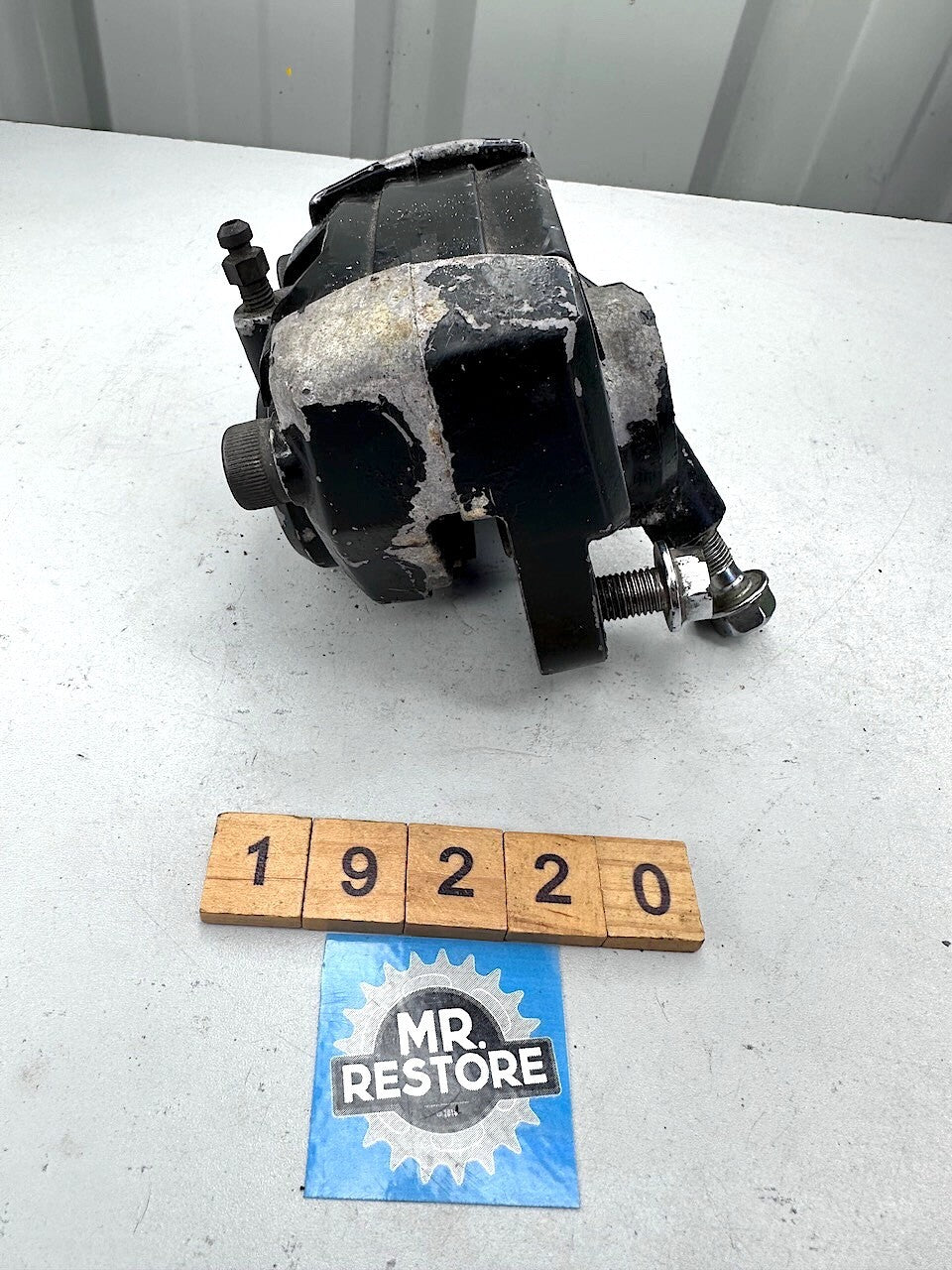 Suzuki GS1100 GS850 GS650 GS500 GSX400 Rear Brake Caliper 69100-34201