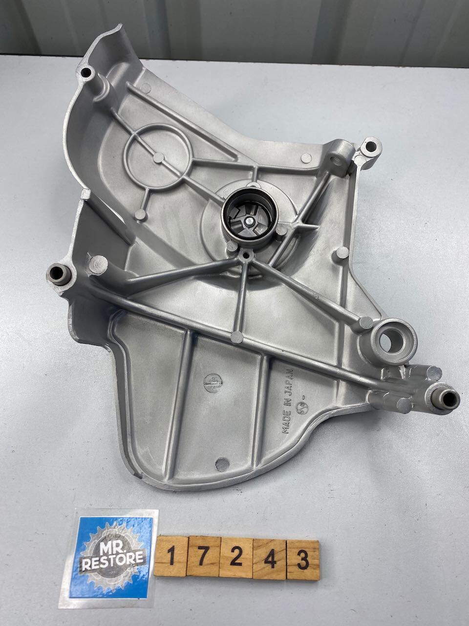 Kawasaki Z750 KZ750 LTD Left Engine Crank Case Cover - Vapour Blasted