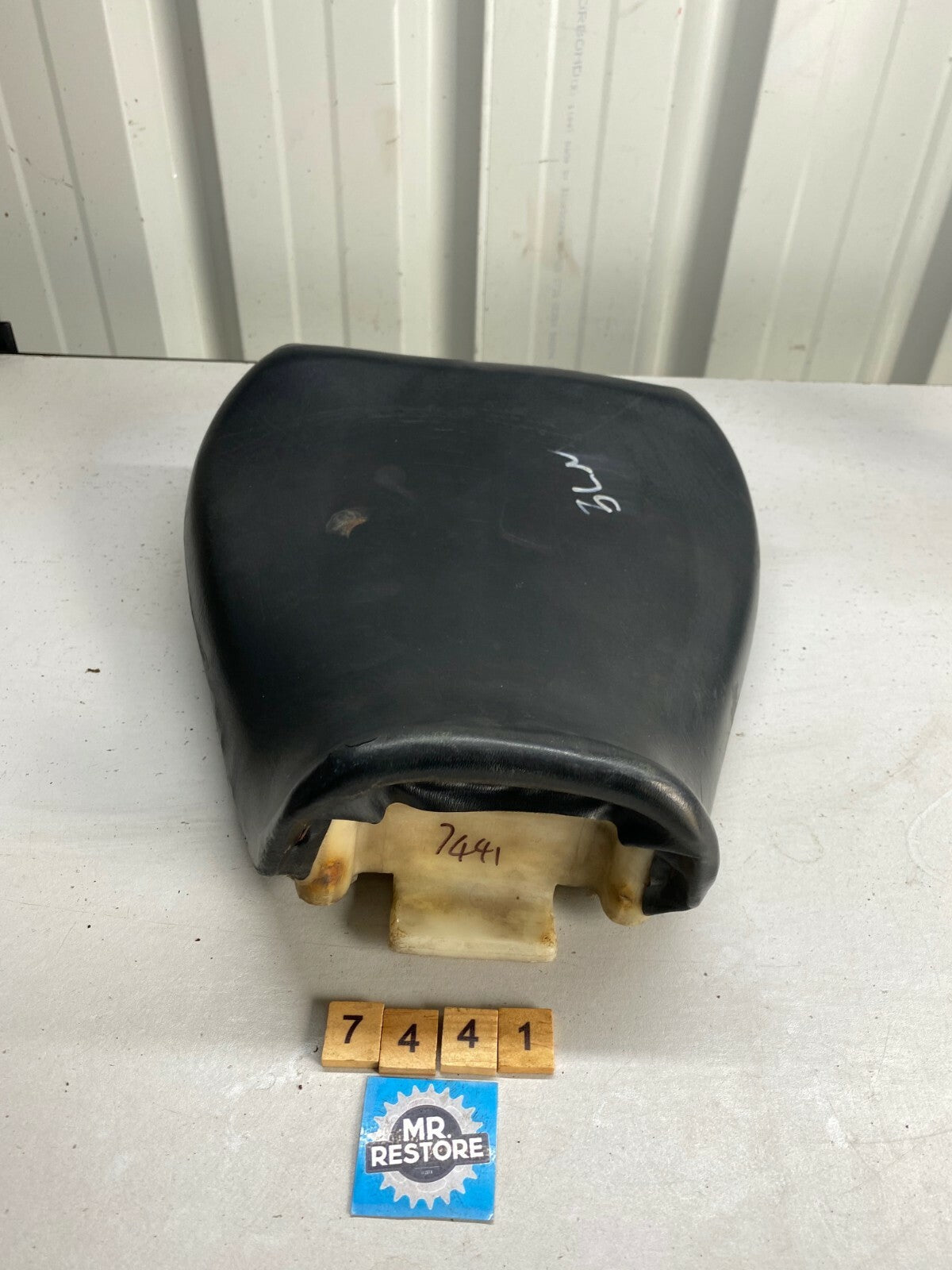 Yamaha FZR250 3LN Riders Pilot Seat 3LN-24712-00