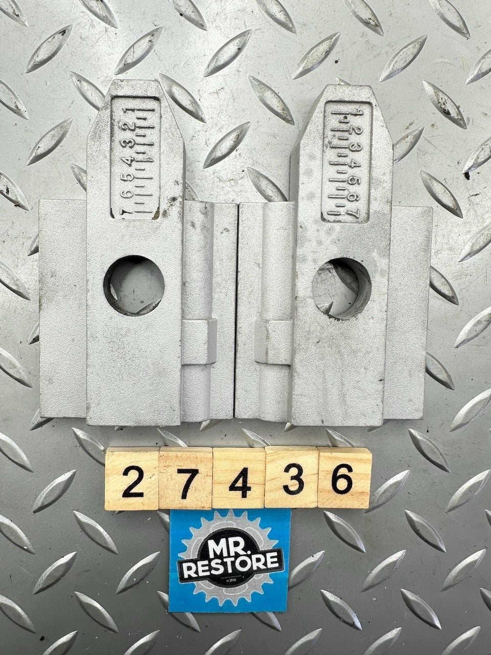 BMW F650GS '99-07' G650GS '08-15' Chain Adjuster Plates 33177650080  33177650079
