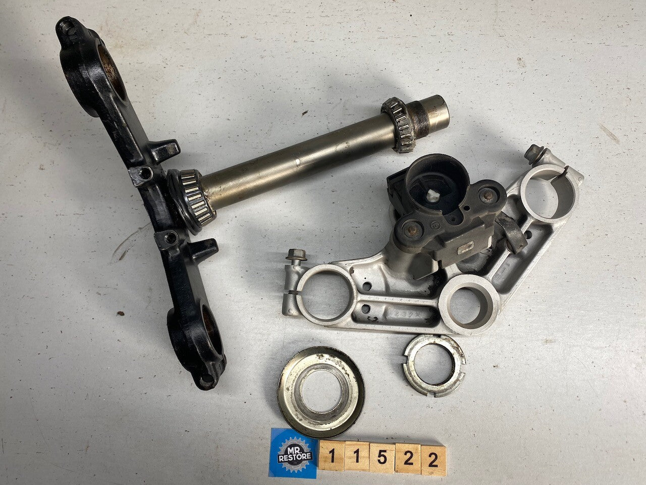 Kawasaki ZZR250 1990 Triple Tree Fork Clamp 37mm