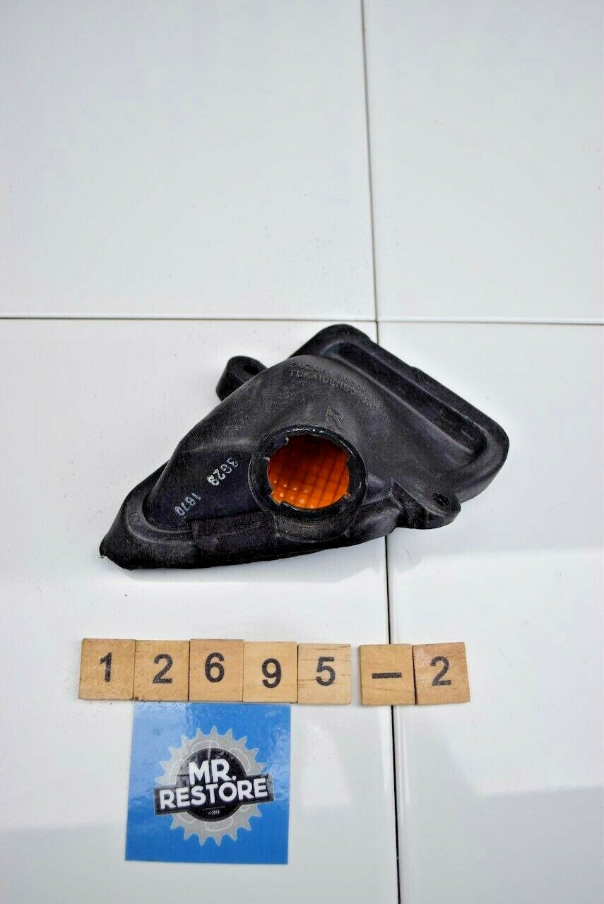 Suzuki RG250 Gamma R/H Front Indicator OEM