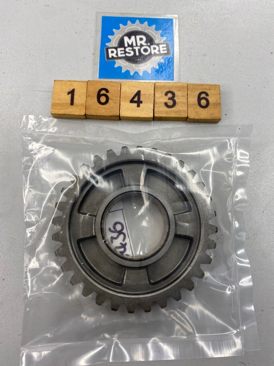Yamaha RD500LC YPVS RZ500 RZV500R Transmission 2nd Gear (32T) 47X-17221-00