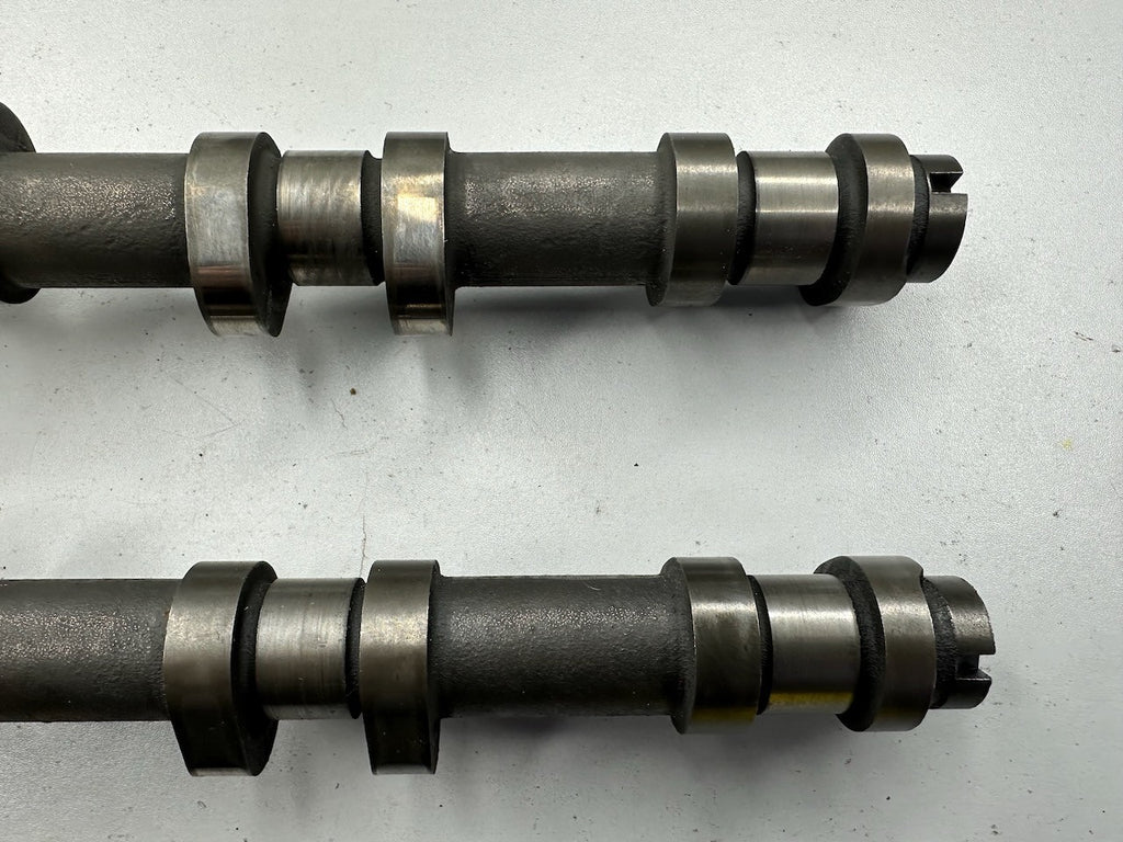 Kawasaki ZXR750 Pair of Camshafts 1989-1995 - 49118-1107 49118-1108