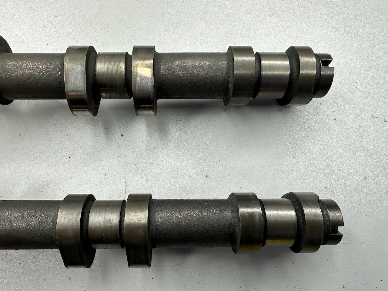 Kawasaki ZXR750 Pair of Camshafts 1989-1995 - 49118-1107 49118-1108