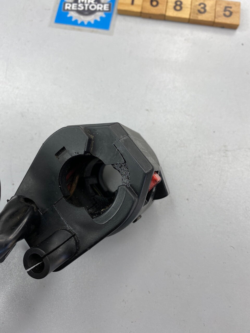 Kawasaki GPZ750R ZX750 L/H Handlebar Switch
