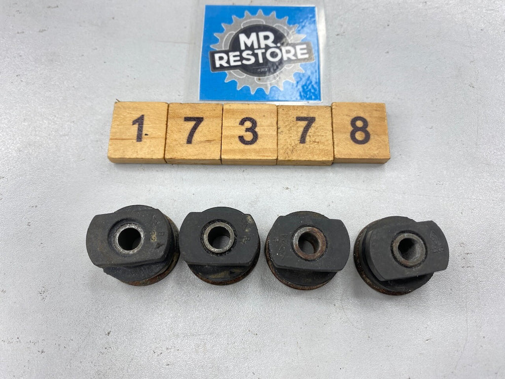 Honda XL600 XL350 XL250 Meter Bracket Stay Collar/Rubber Set 