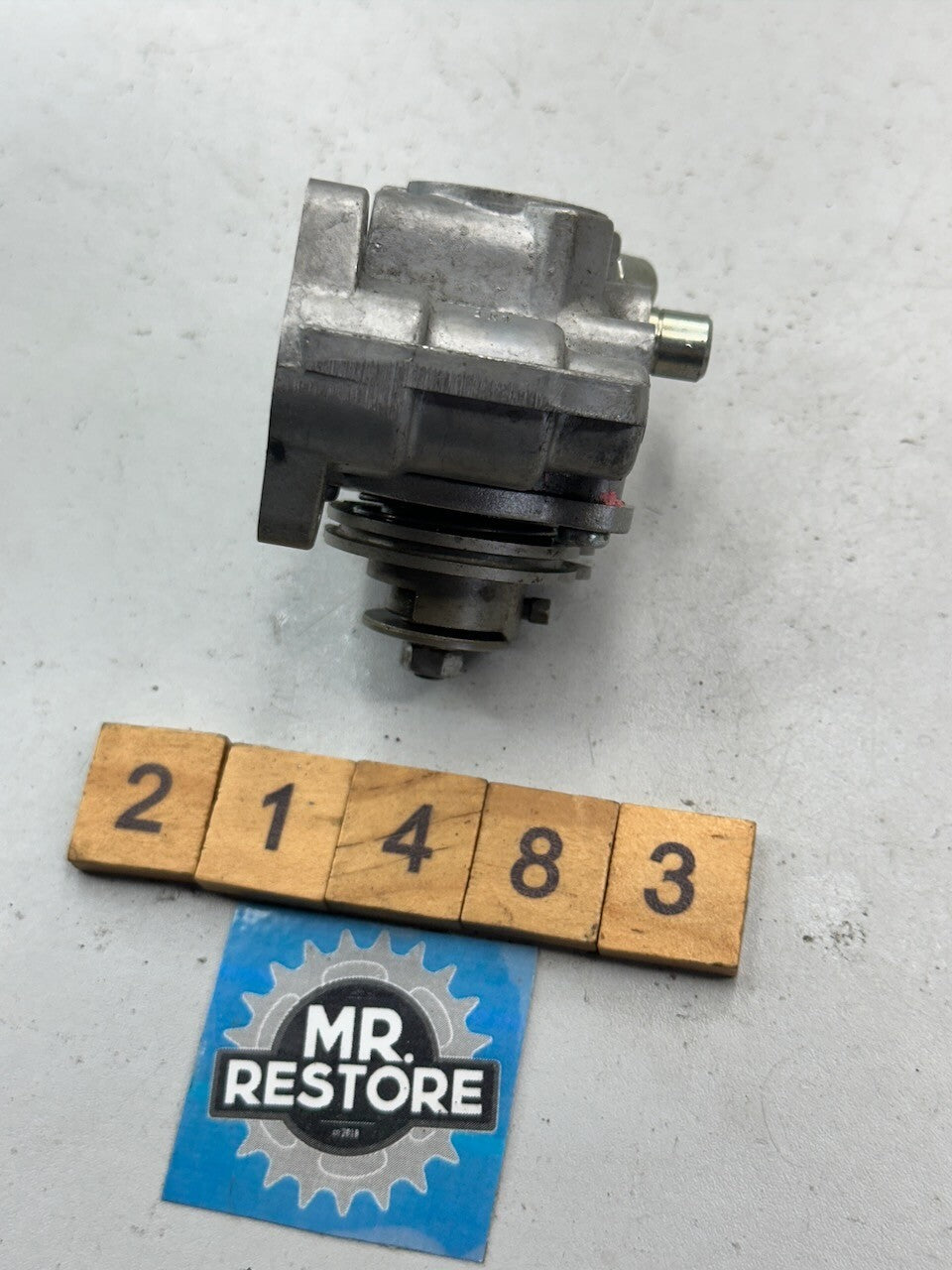 Yamaha TZR250 1KT 2MA TDR250 TDR240 R1-Z Oil Pump 1KT-13101-02 3XC-13101-00