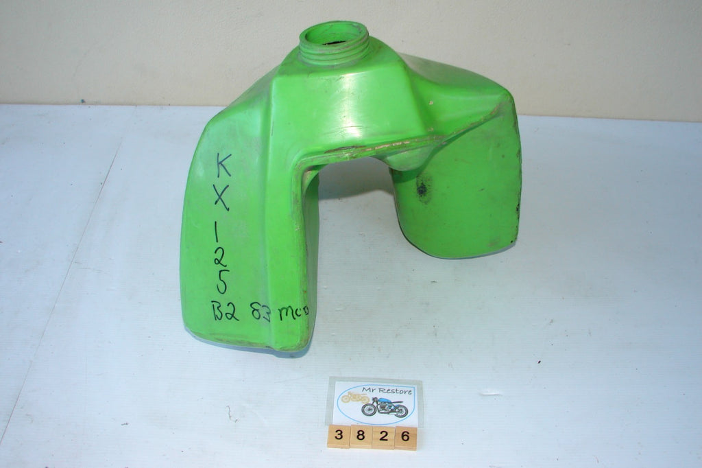 Kawasaki KX125 B2 1983 plastic fuel tank VMX OEM