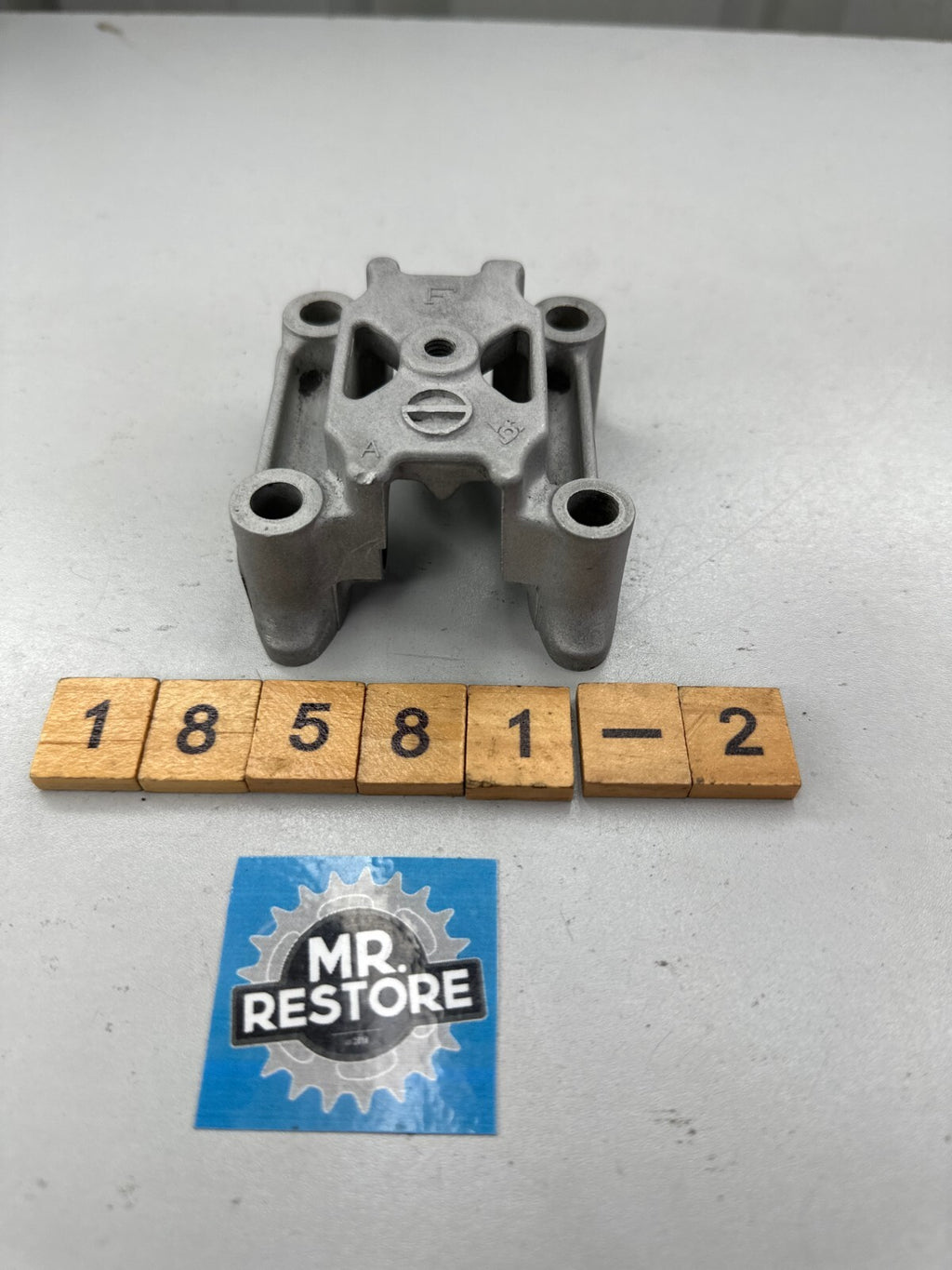 Honda CM250 CMX250 CB250 Camshaft / Rocker Arm Holder 12231-399-010