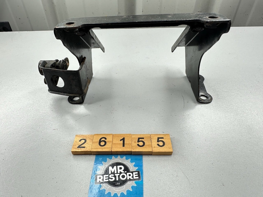 Kawasaki ZX750 F Ninja 750 R GPX750 Tail Grip Bracket & Lock (no key) 11045-1285
