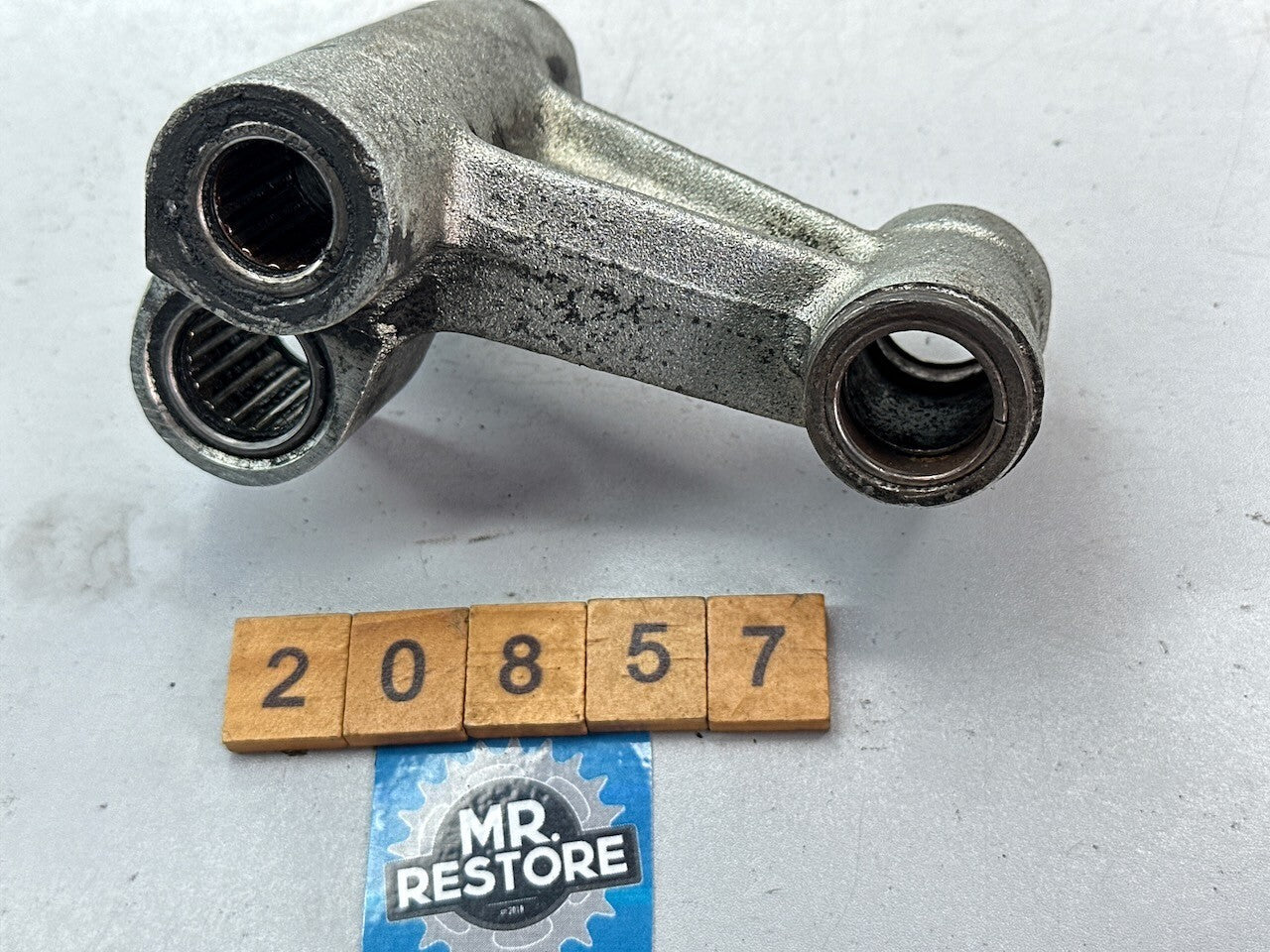Yamaha FJ1200 1988-90 Rear Shock Suspension Relay Link Arm Assy 3CV-2217A