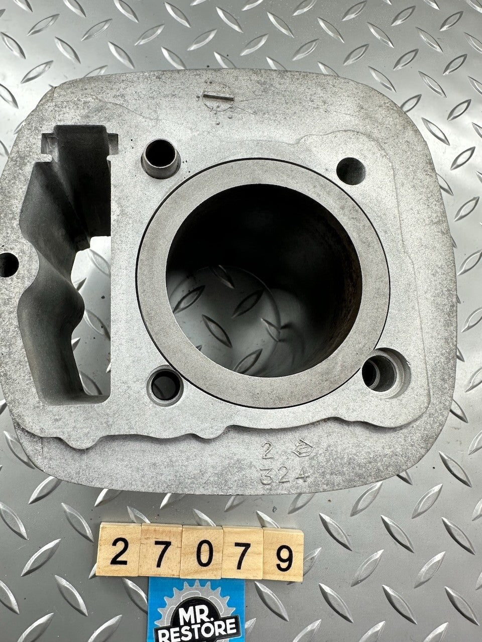 Honda SL125 CB125 TL125 XL125 CL125 Cylinder 12100-324-010