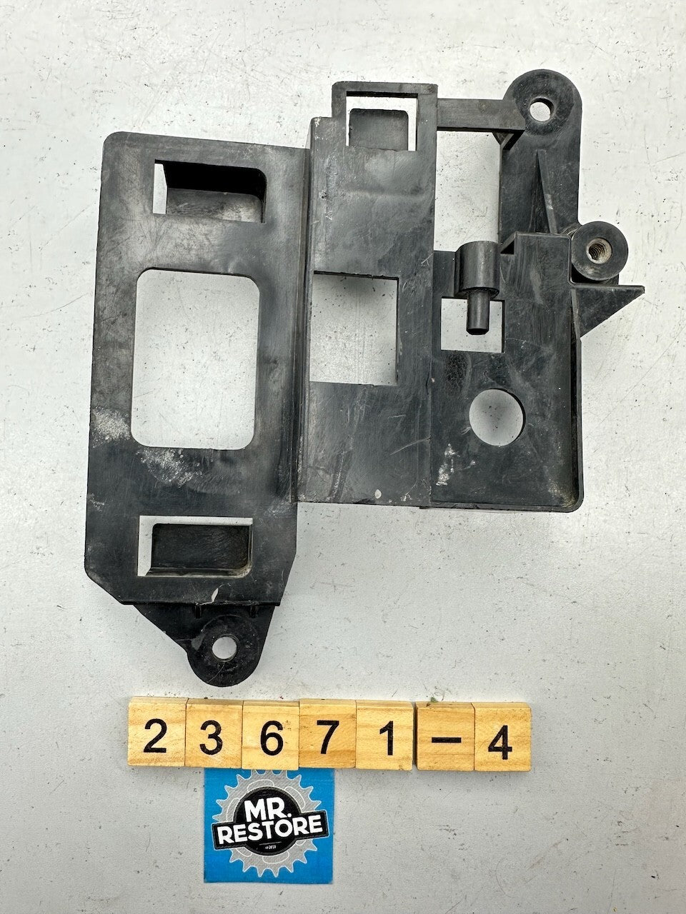 Kawasaki ZZR250 EX250 '88-07' Electric Bracket 11045-1578