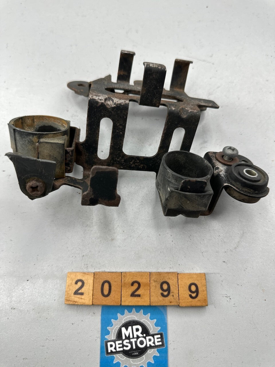 Kawasaki GPZ1100 KZ1000 Z1000 KZ750 Z750 Electro Base Bracket Holder 11034-1669