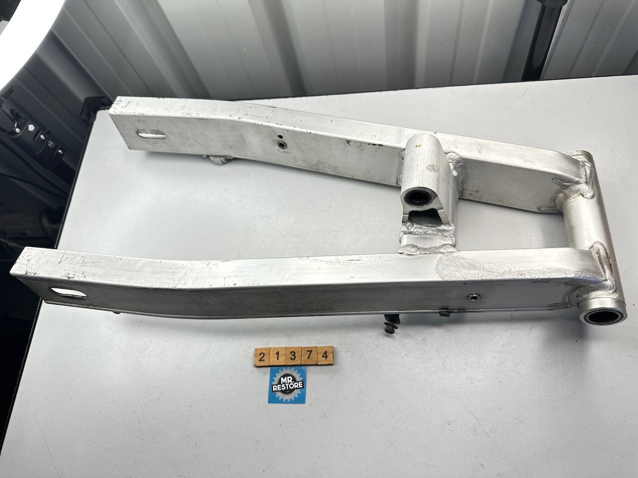 Yamaha TZR250 1987-88 Swingarm 1KT-22110-01