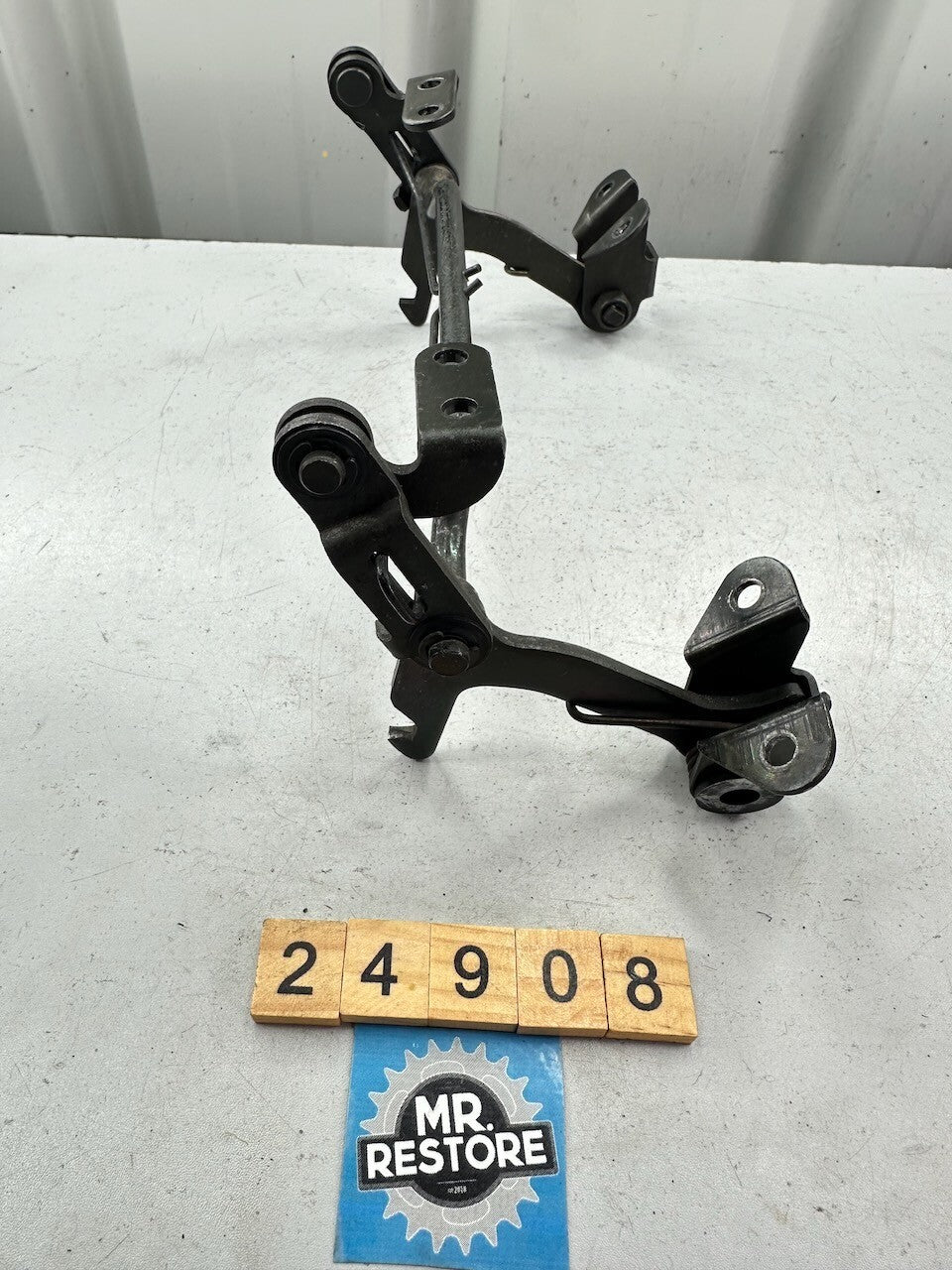 Yamaha V-Max 1200 VMX12 '85-03' Seat Latch Mechanism