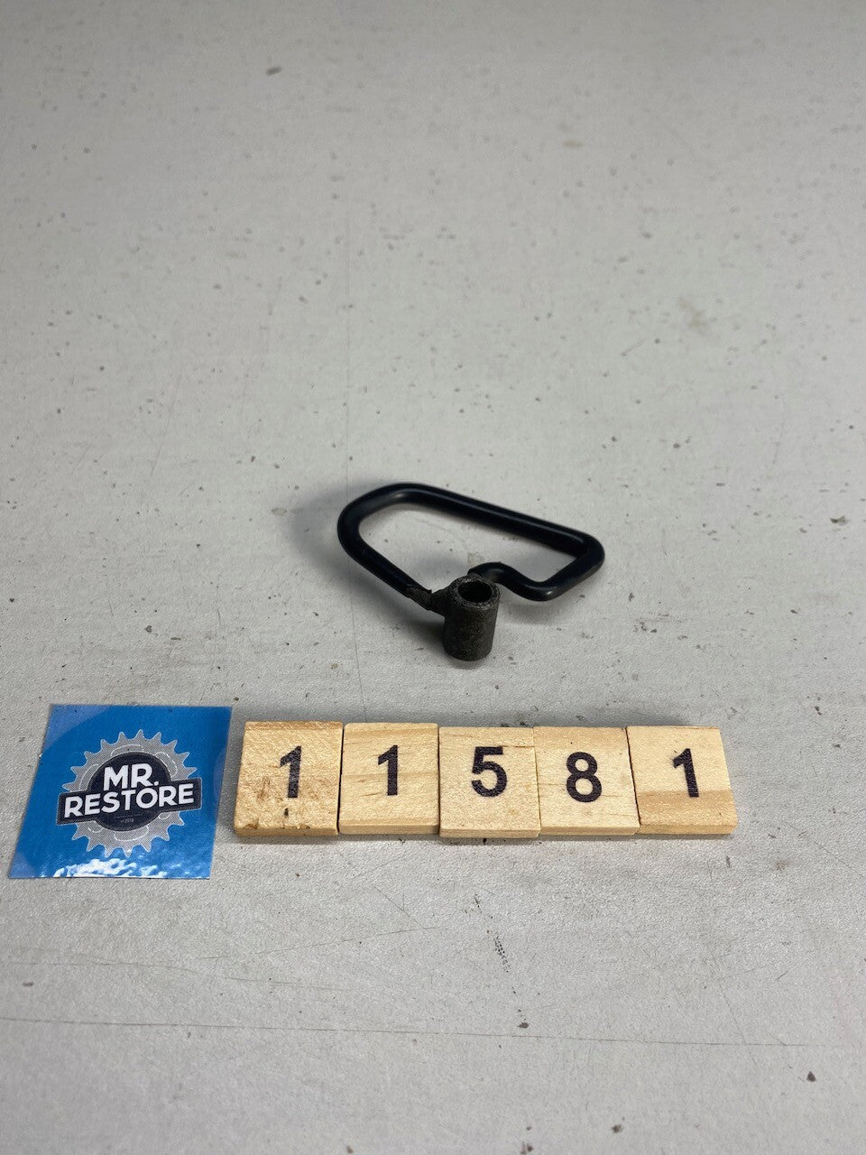 Yamaha FZR250 3LN Front Clamp - 90463-30076