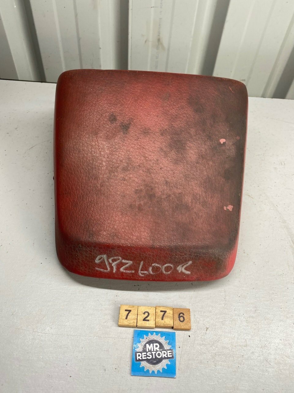 Kawasaki GPZ600 Pillion Passenger Seat - Red