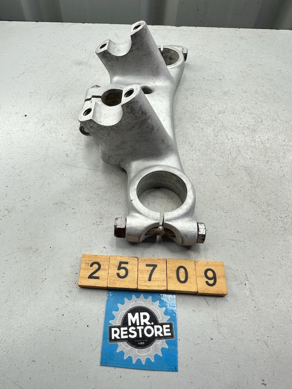Yamaha TY250 1974-77 Upper Triple Tree Fork Clamp 434-23345