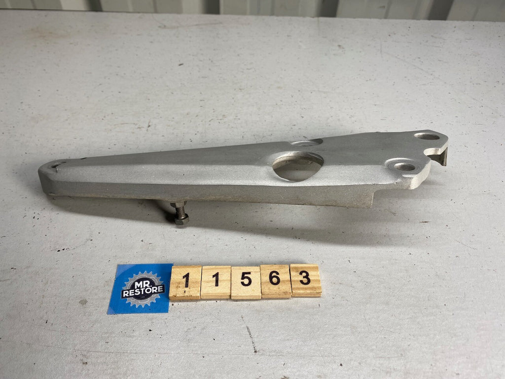 Suzuki GSX400 GSX250 GS450 R/H Muffler Bracket 43811-44110
