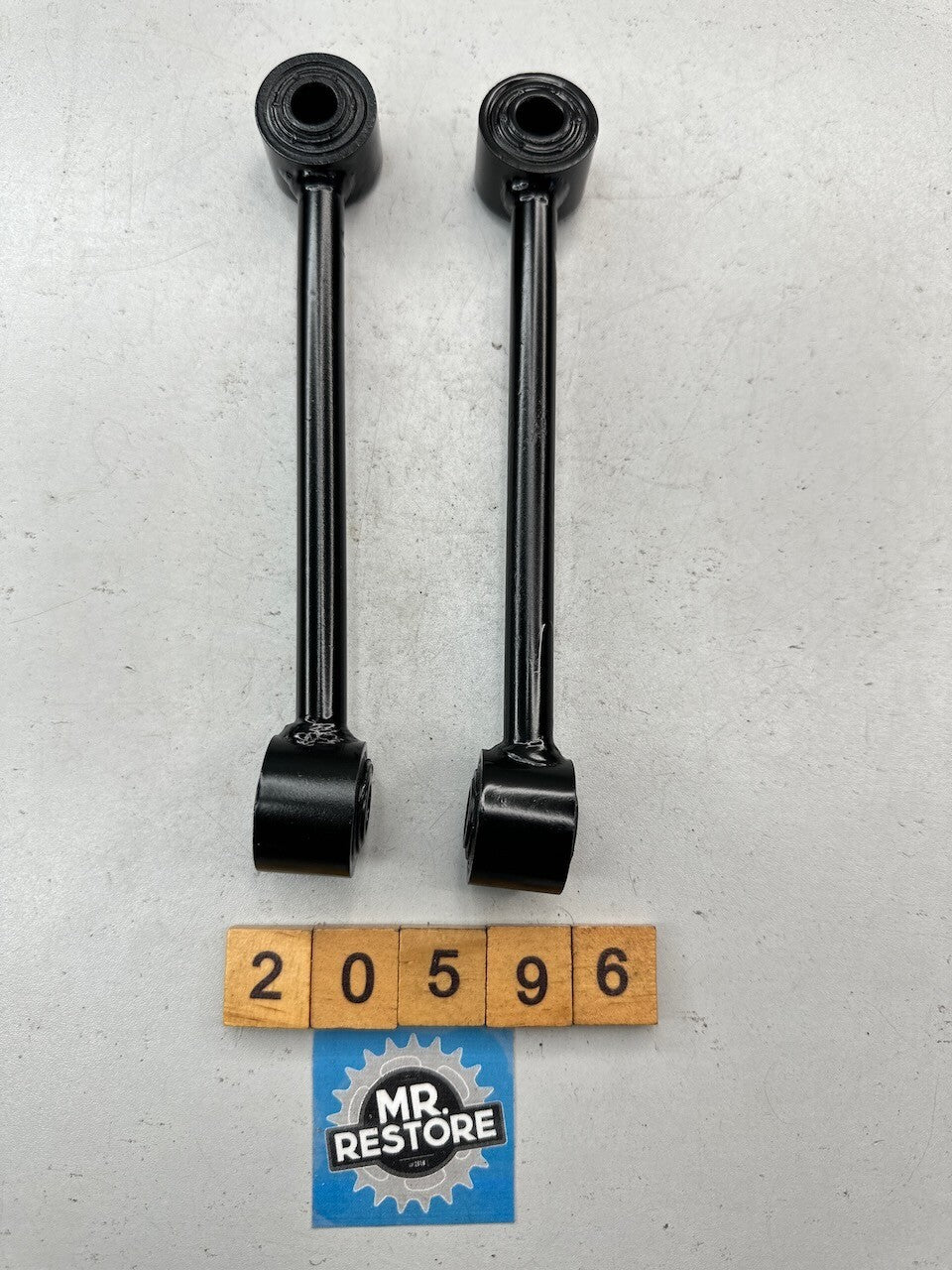 Yamaha RZ250 RZ350 RD350 RD250 YPVS Pair of Lower Engine Stays (repainted)