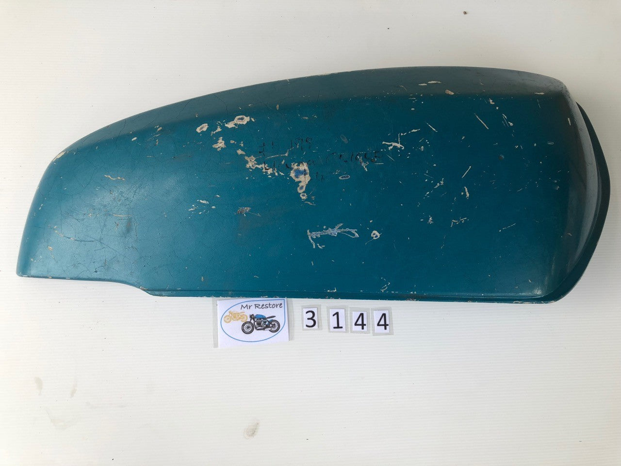 HONDA GL1000 1980s R/H Tank Side Panel