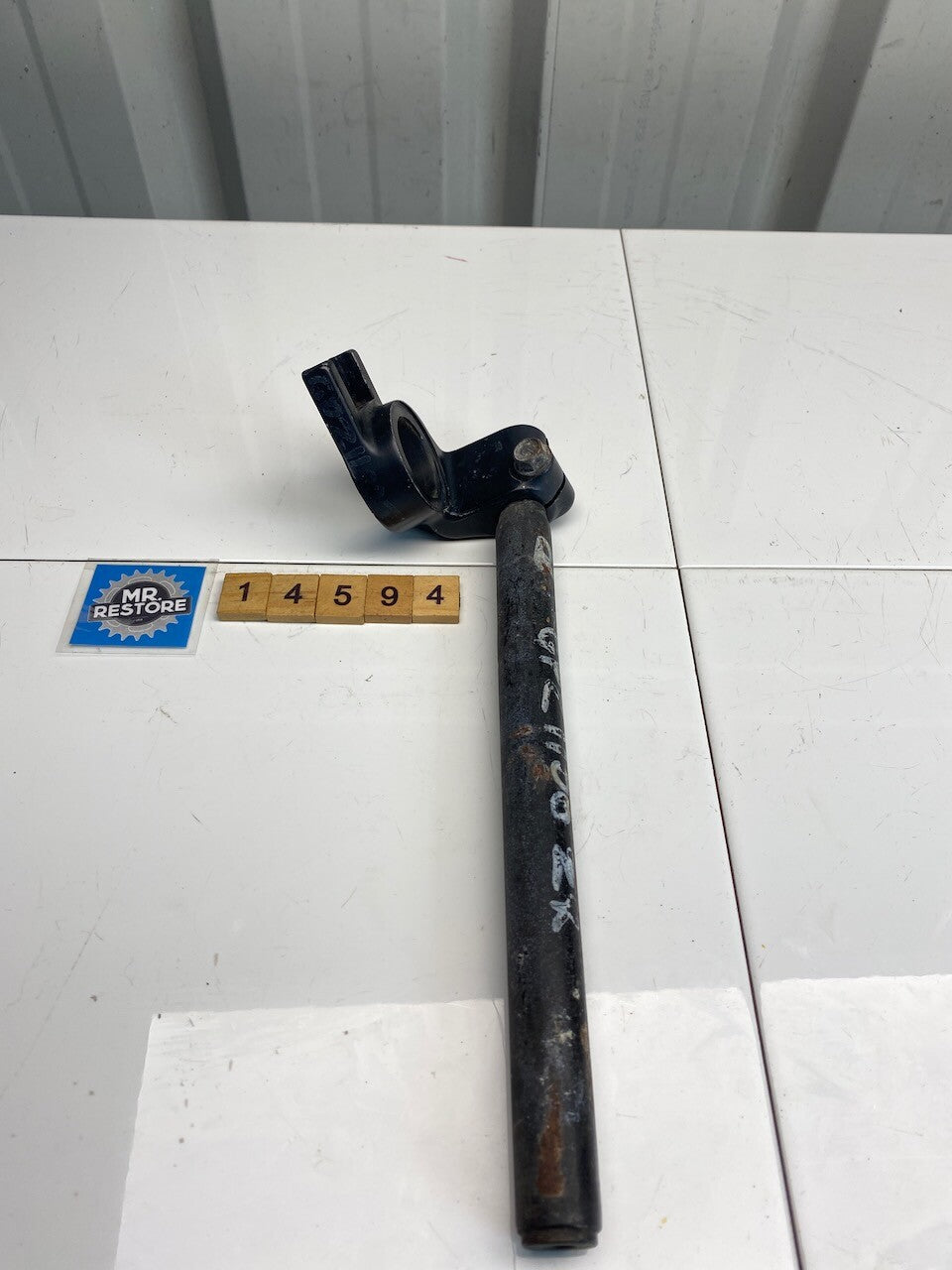 Kawasaki GPZ1100 ZX R/H Handlebar & Mount 32mm