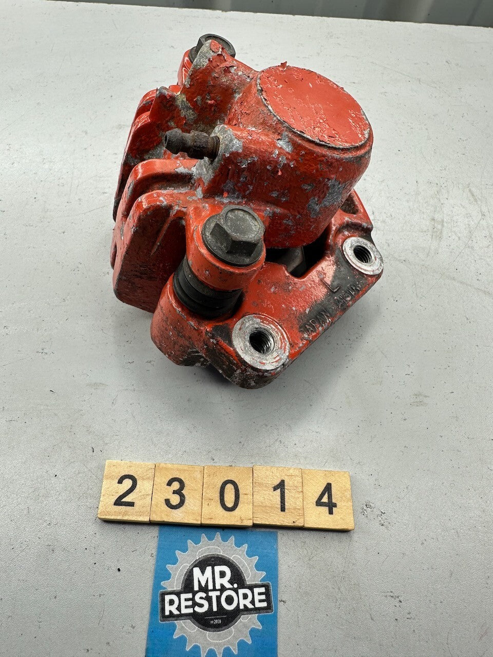 Suzuki GS650 GS550 Katana Front Left Brake Caliper & Bracket 59300-49010
