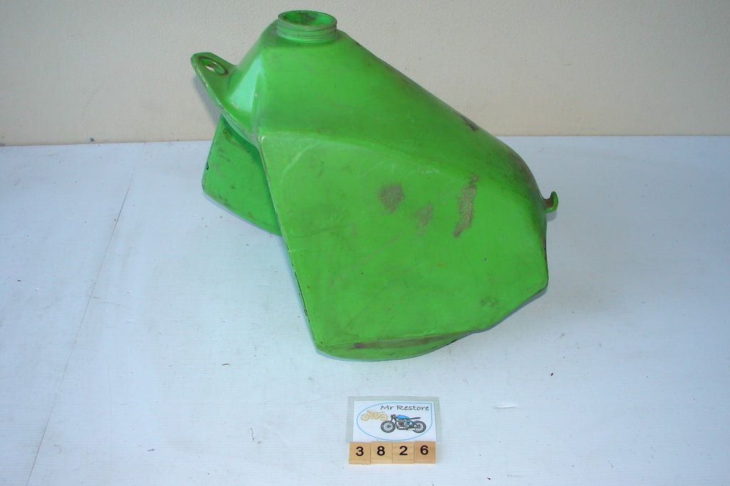 Kawasaki KX125 B2 1983 plastic fuel tank VMX OEM