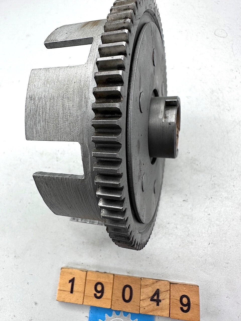 Kawasaki KX80 KDX80 Clutch Basket Housing 13095-1018