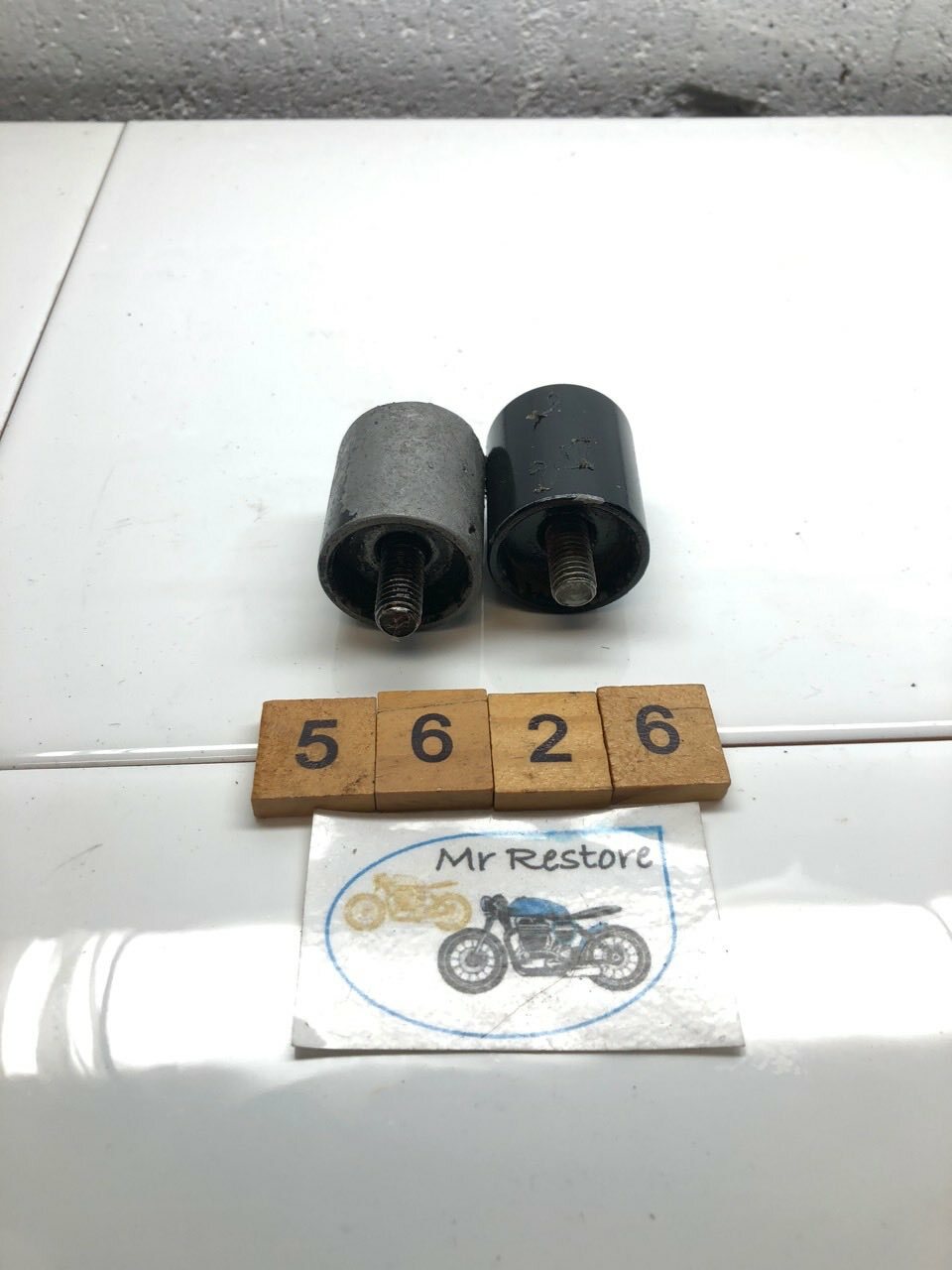 Kawasaki ZX6R ZX600 F3 1995-7 Pair of Bar End Weights With Screws OEM 13042-1069