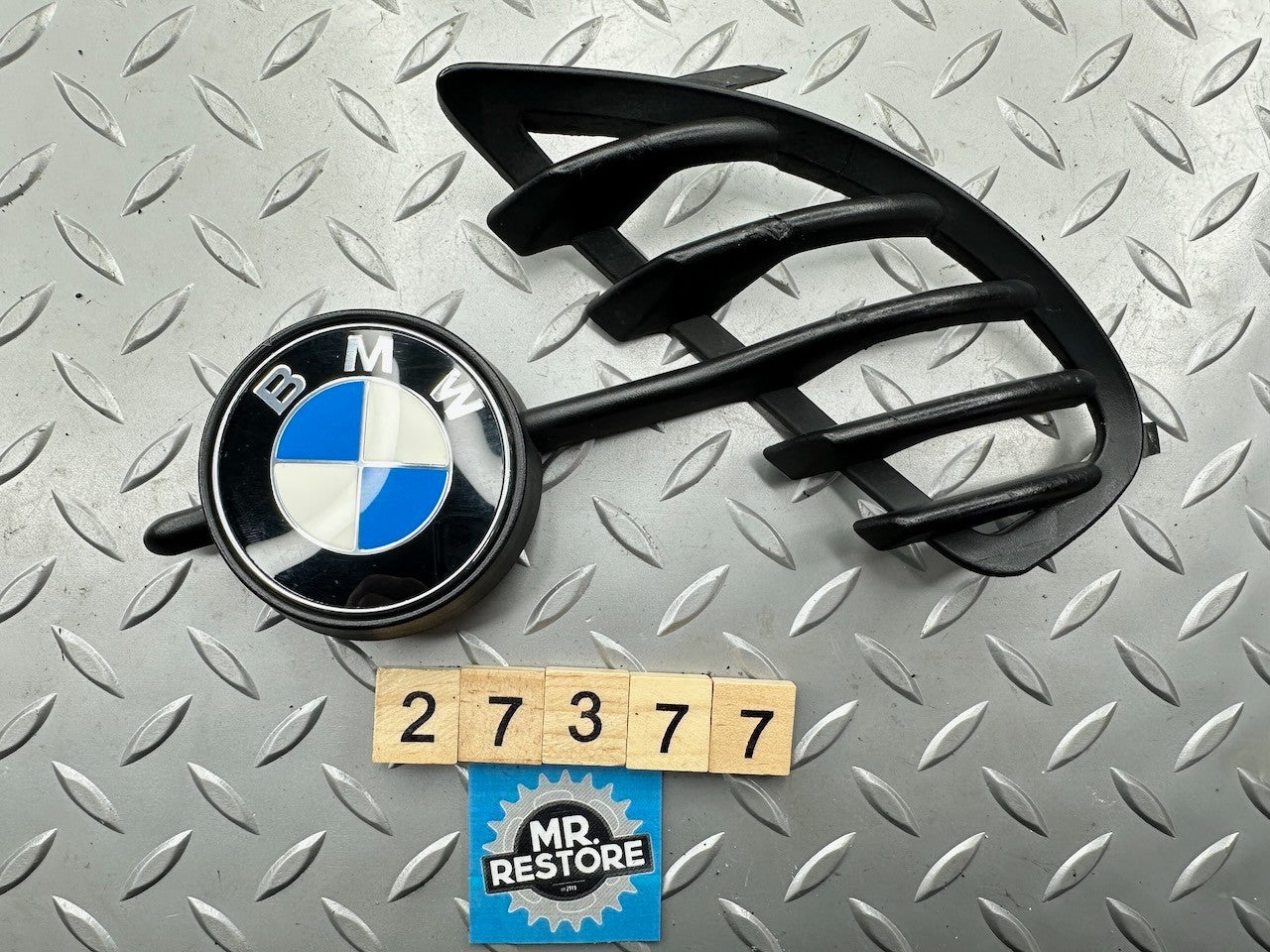 BMW F650GS Left Hand Side fairing Emblem & Grille 46632345731