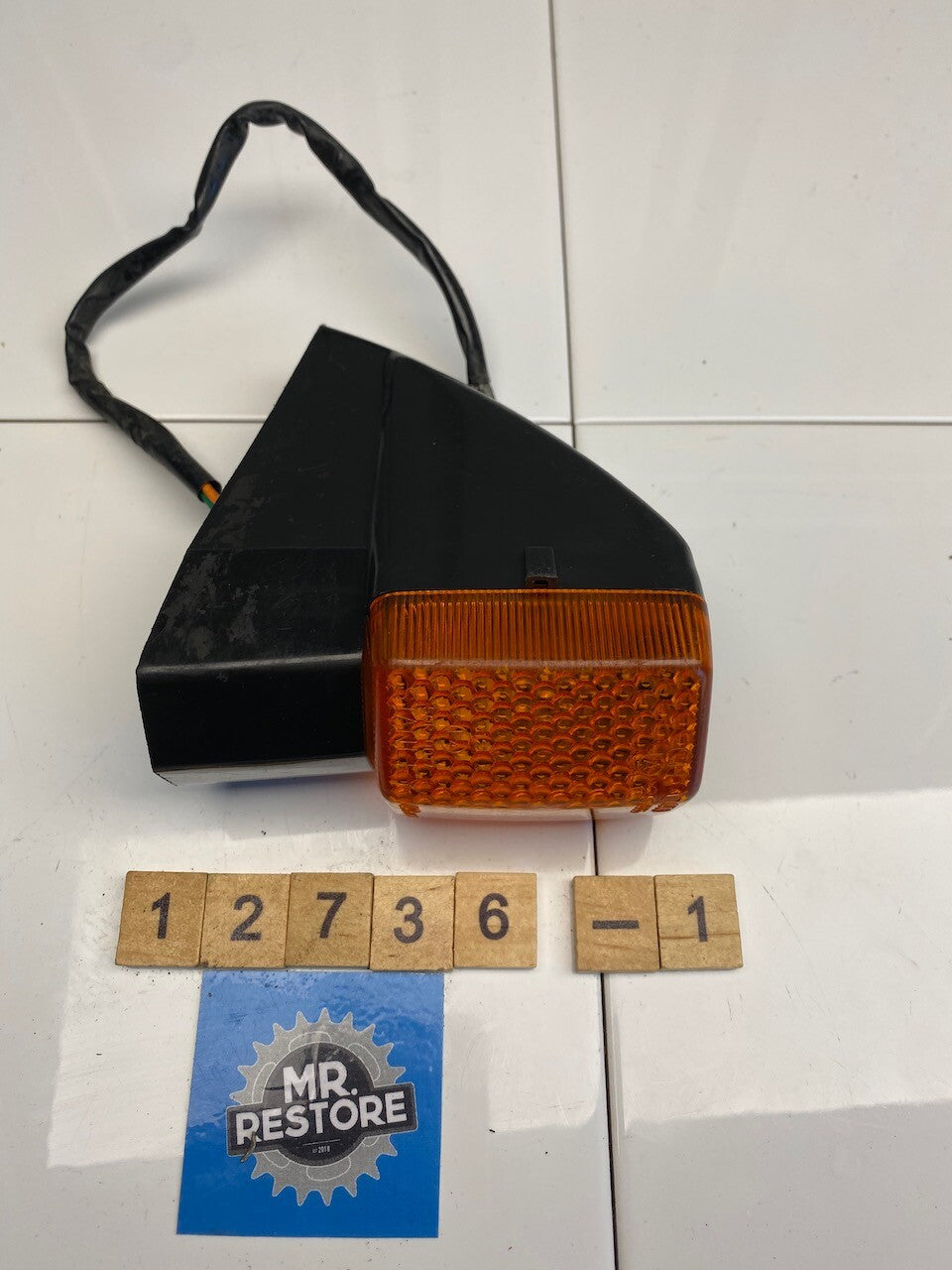 Honda CBR1000 600 VRF750F L/H Rr Indicator OEM 33650-ML7-920 - MV9-600 - MM5-601