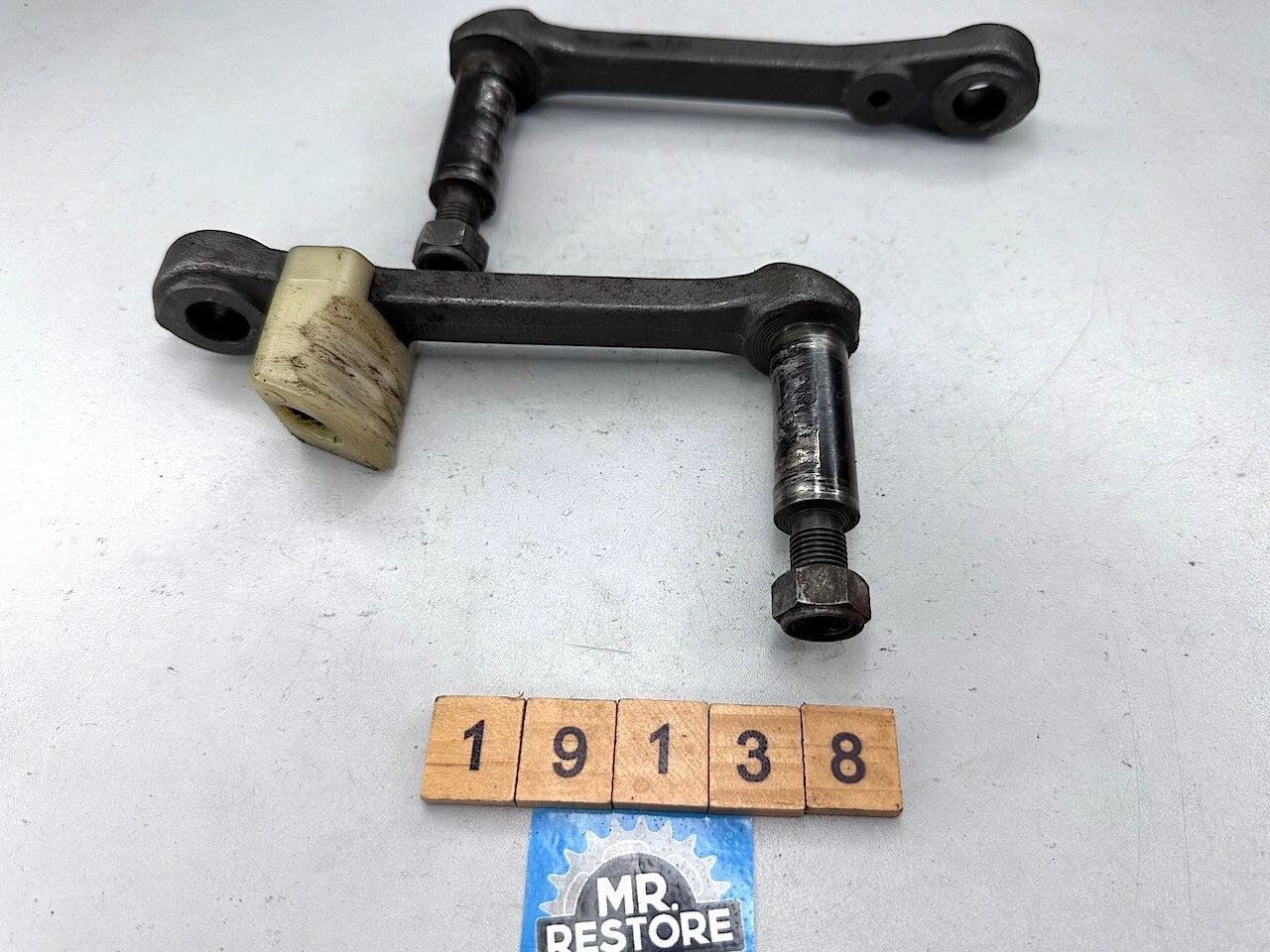 Yamaha RZ250 RZ350 RD250LC RD350LC YPVS Rear Suspension Relay Arms 31K-2217M