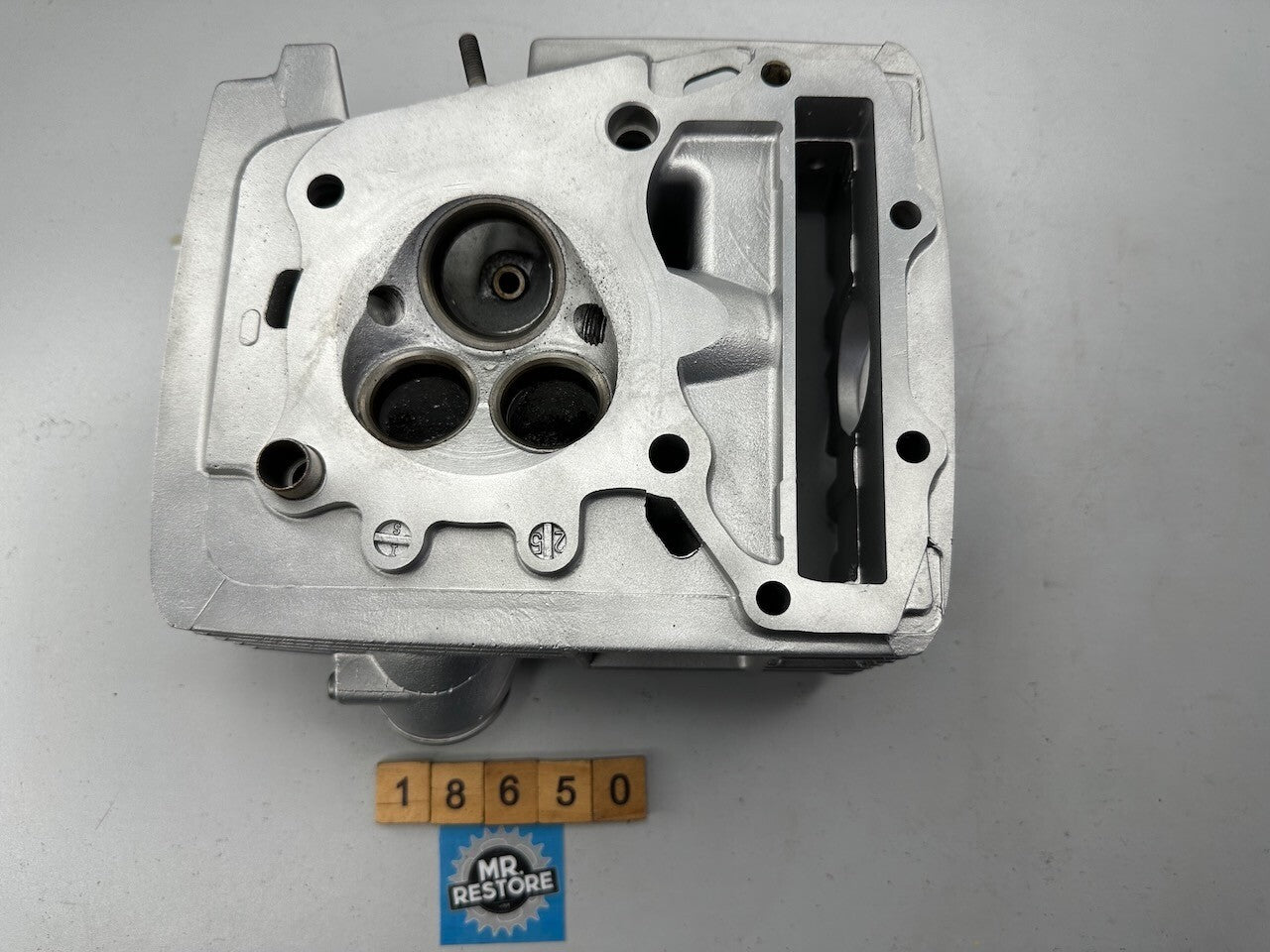 Honda XLV750R Cylinder Head MG7 2 - Vapour Blasted