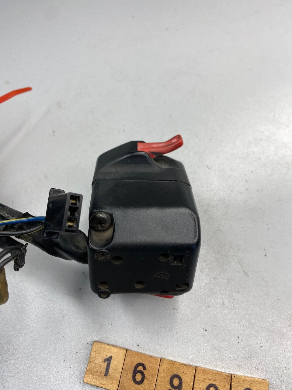 Yamaha FZR1000 YZF750 L/H Handlebar Switch 3LK-83973-10
