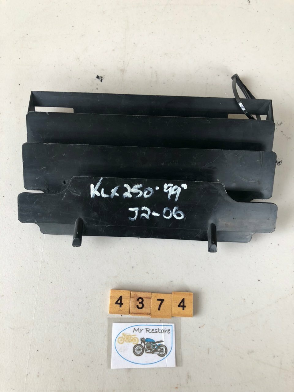 Kawasaki KLX250 1999 J2-06 Radiator Grille