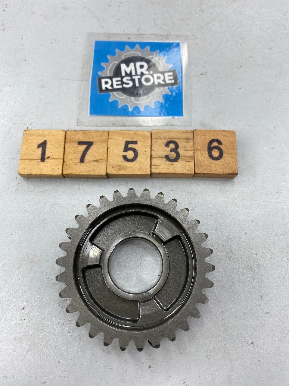 Suzuki RM80 1983-84 Transmission 3rd Driven Gear (30T) 24331-20900