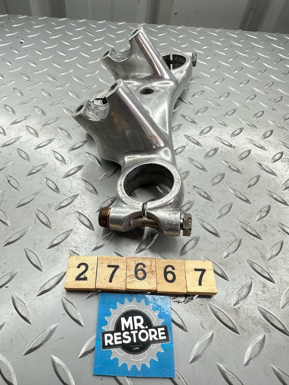 Yamaha TY250 1974-77 Upper Triple Tree Fork Clamp 434-23345