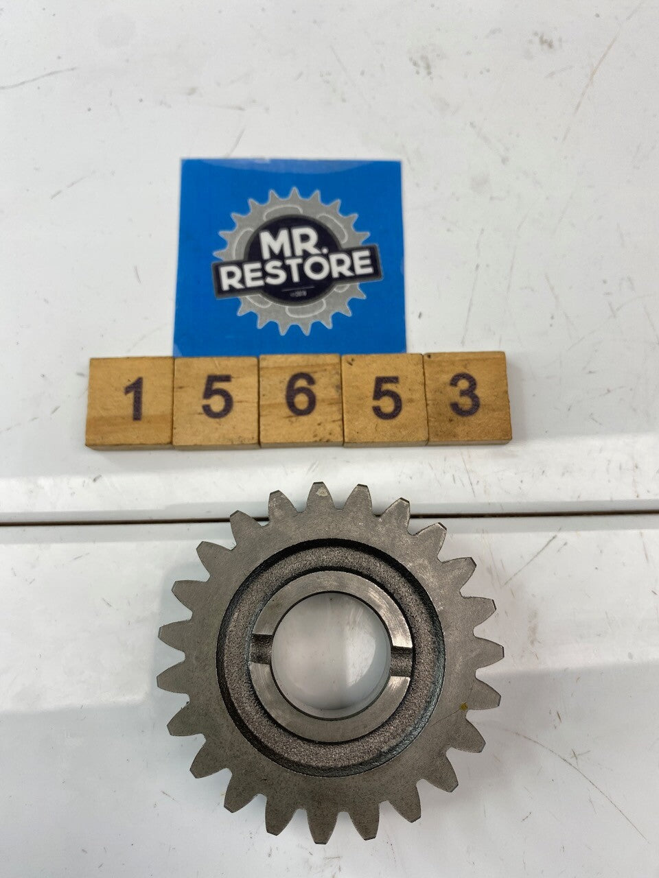 Suzuki RG250 - 6th Drive Gear 24261-16701