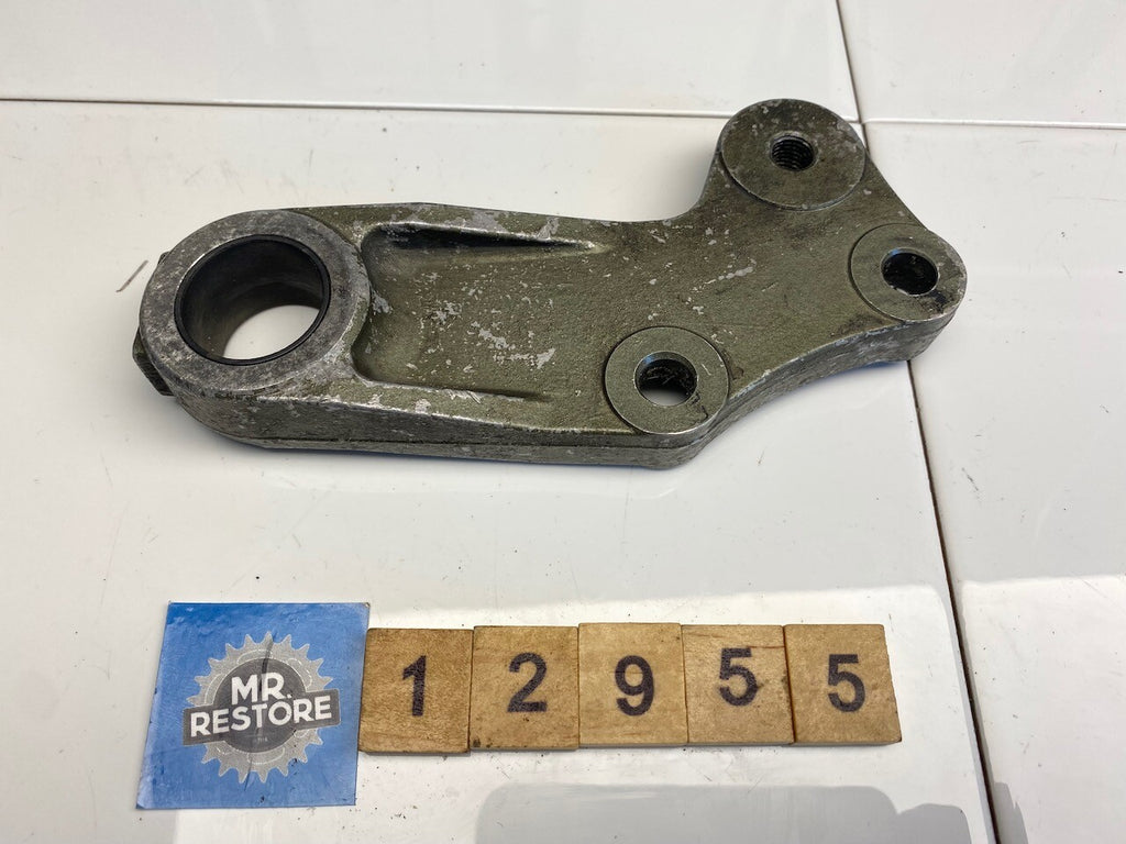 Kawasaki GPZ900R ZX900 Rear Brake Caliper Holder 43044-1060