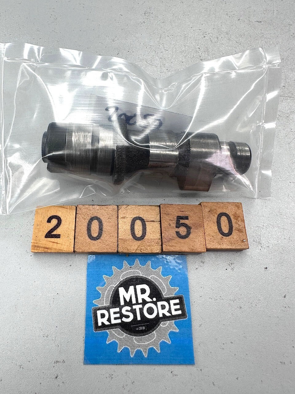 Yamaha XVS250 XVS125 XV250 XV240 XV125 Virago - Camshaft 2  2UJ-12181